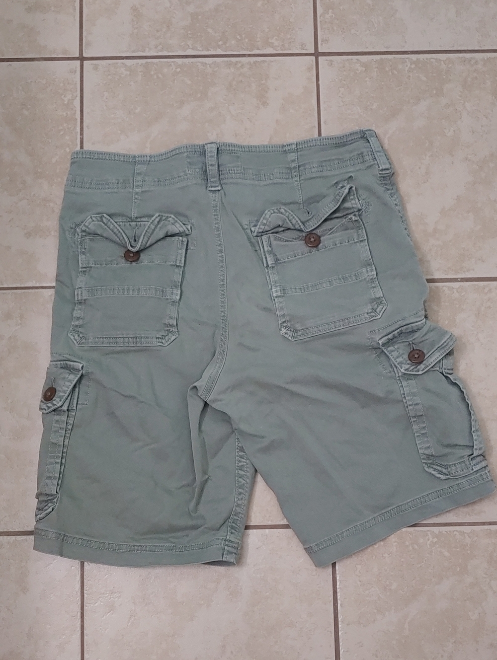American Eagle Men's Green Cargo Shorts 10" Active Flex Size 32 - Picture 4 of 5
